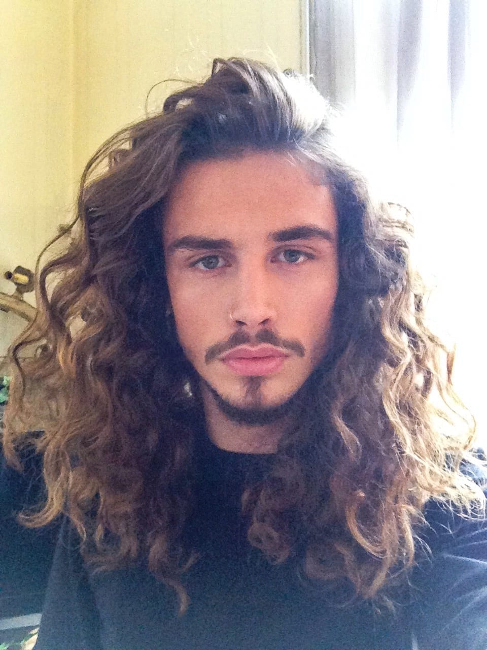 Is Mane hairstyle a Versatile Style For Curly, Wavy ... (960 x 1280 Pixel)