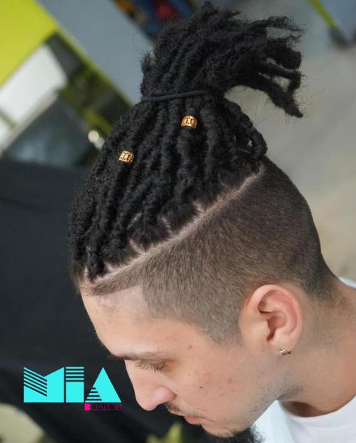 Trendy Mohawk To Compliment Your Ponytail Hairstyle! (499 x 621 Pixel)